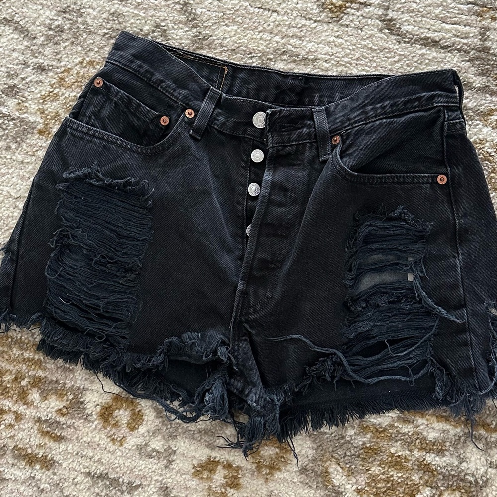Vintage Levi’s Black Denim Shorts